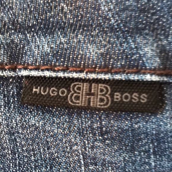 COPY - Hugo Boss waist 33 medium wash straight cut jeans w stretch EUC - Picture 2 of 10